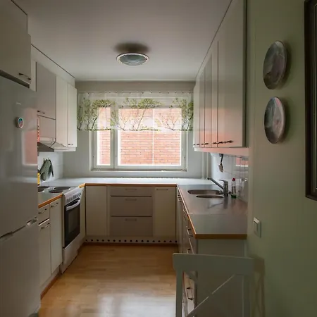 Mid Haven Cozy With Sauna, Glassed Balcony And Free Parking *