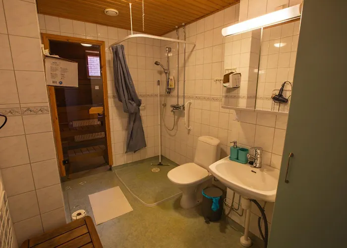 Mid Haven Cozy With Sauna, Glassed Balcony And Free Parking アパート